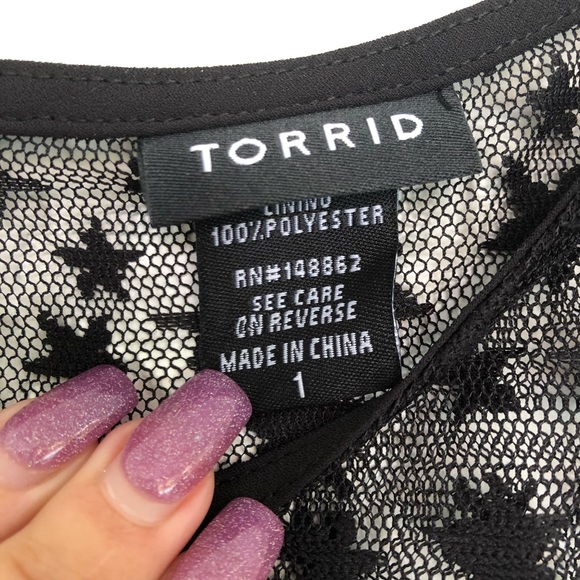 Torrid Star Mesh Black Short Sleeve Blouse Top - Picture 6 of 6